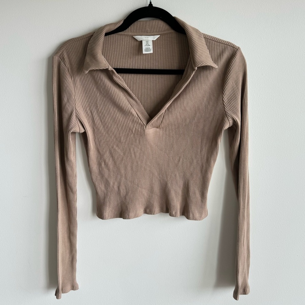 H&M Tan Ribbed V-Neck Long Sleeve Top Small